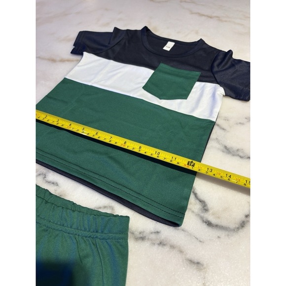 BrandNew two-piece outfit toddle boy green black an white color block shorts set - Picture 3 of 14